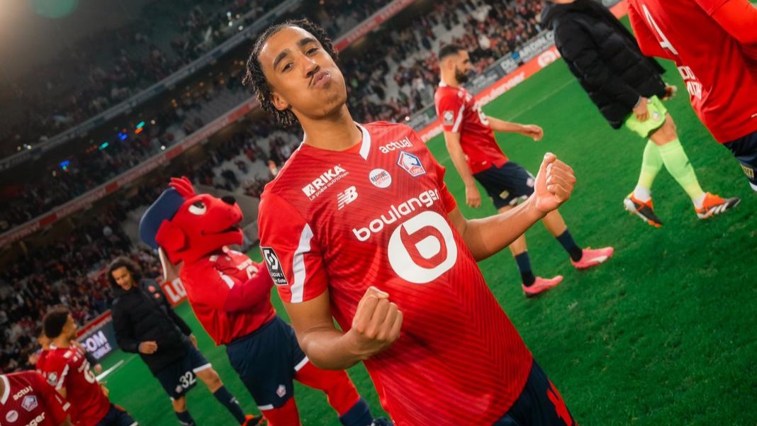 Leny Yoro, Lille