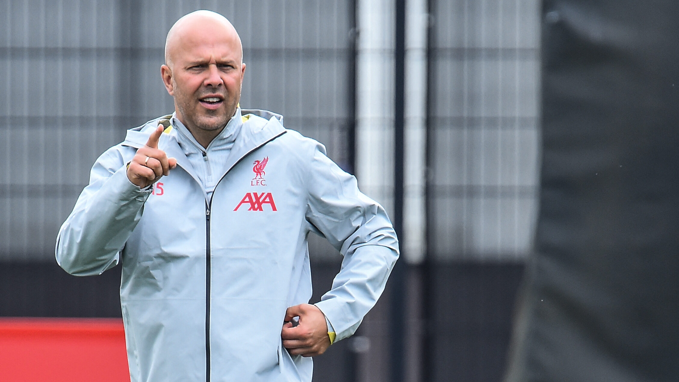 Liverpool, parla Slot: "Massimo rispetto per il Milan, Reijnders..."